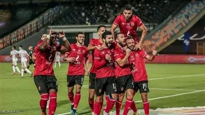 عاجل.. الأهلي يحسم مستقبل رباعي الفريق