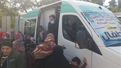 وكيل صحة الإسماعيلية: الكشف على 1902 مواطنا في قافلة طبية بقرية شعيب 