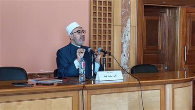 نظير عياد: على المعلم أن يتميز بجملة من المواهب الفكرية والملكات الذهنية والأساليب التعليمية