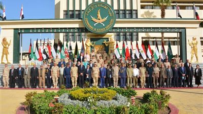 كلية القادة والأركان تحتفل باليوم الوطني بالتزامن مع الذكرى 48 لنصر أكتوبر
