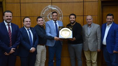 تفاصيل اجتماع محافظ الدقهلية بمجلس إدارة نادي المنصورة 