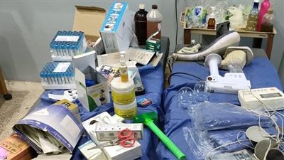 ضبط خريج كلية زراعة ينتحل صفة طبيب ويدير مركز علاج طبيعي في سوهاج