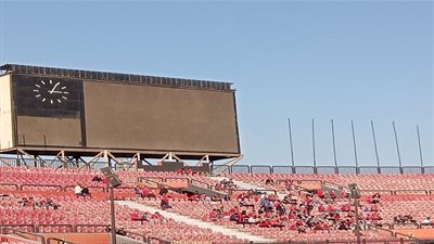 الجماهير تهتف للأهلي وتطالب اللاعبين بالتتويج الإفريقي