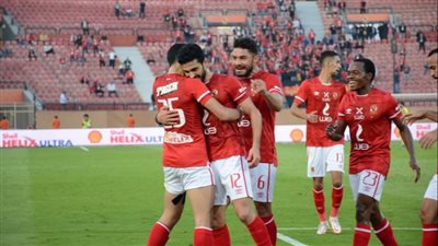 بيرسي تاو يقود الأهلي للتربع على عرش الدوري بعيدا عن منافسيه