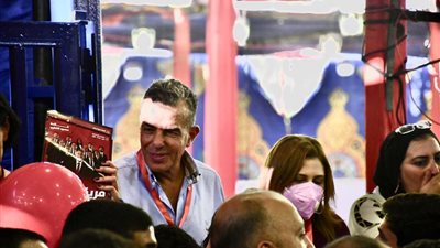 فيديو.. زحام شديد داخل مقر الأهلي قبل ساعات من غلق باب التصويت