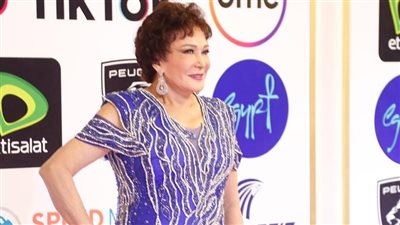 لبلبة ناظرة مدرسة في مسلسل 