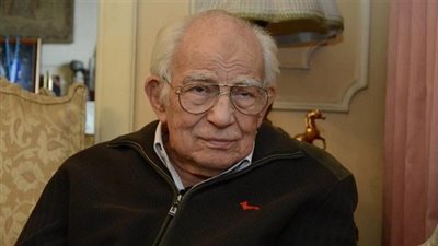 بعد الدعوى المقامة ضده بطلب الحجر عليه.. مركز للمحاماة يعلن التطوع للدفاع عن رشوان توفيق