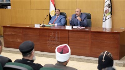 محافظ بني سويف يؤكد على أهمية دور الإعلام في تنمية وعي المواطنين 