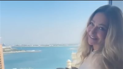  ليلى علوي بإطلالة صباحية مشرقة عبر إنستجرام