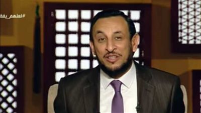 رمضان عبدالمعز: سيدنا النبي يحرم على نفسه لإرضاء زوجاته (فيديو)