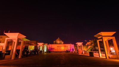 متحف الحضارة يضيئ باللون البرتقالي تضامنًا مع المرأة حول العالم 