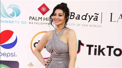 أروى جودة في جلسة تصوير أبيض وأسود في أحدث ظهور لها