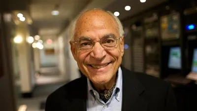  فاروق الباز: حفل افتتاح طريق الكباش أفضل حدث مصري خلال 10 سنوات