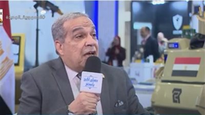 وزير الإنتاج الحربي: السيسي وجه بضرورة إنتاج مدرعة على جنزير (فيديو)