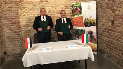 الزراعة توقع بروتوكول مع المجر لتعزيز التعاون فى مجال المصايد والاستزراع السمكى