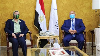 النقل والبيئة يبحثان استخدام التقنيات الحديثة لإعادة تدوير المخلفات لإقامة ورشة العمرة