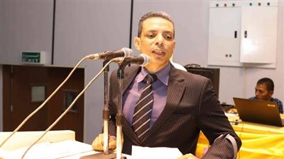 خالد بن الوليد.. عميدًا لكلية العلوم بجامعة جنوب الوادي