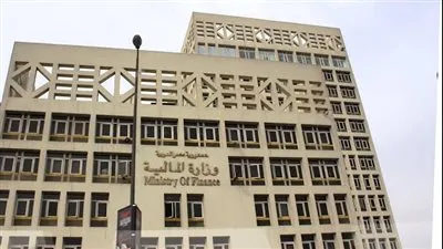 الحكومة توضح حقيقة إضافة ضريبية جديدة على المواطنين الفترة المقبلة 