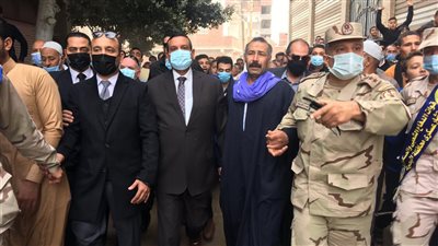 تشييع جثمان شهيد سيناء بمسقط رأسه في كوم حمادة بالبحيرة (فيديو وصور)