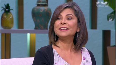 سلوى محمد علي تنتقد هاني شاكر بعد غنائه على مسرح مؤدي المهرجانات في موسم الرياض 