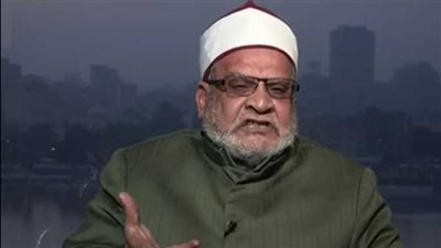 إذا نادى الأبوين على الابن وهو يصلي هل يجيب؟.. أحمد كريمة يوضح (فيديو)