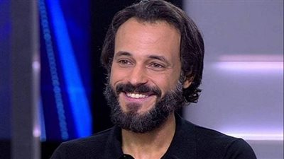 أحدث ظهور لـ يوسف الشريف برفقة زوجته