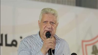 مرتضي منصور يكلف إدارة الكرة بالتفاوض مع ثلاثي الزمالك