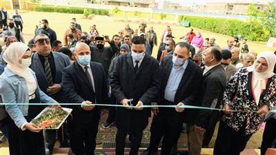 محافظ الدقهلية يتفقد توسعات مدرسة النيل للتعليم الأساسي ببلقاس (صور) 