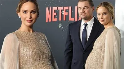 الحمل يزيد من تألق جينفر لورنس في حفل افتتاح فيلمها الجديد