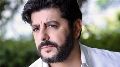 طوني عيسى يحتفل بالكريسماس 