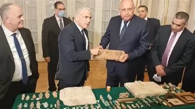 مصر تسترد 95 قطعة أثرية مهربة من إسرائيل 