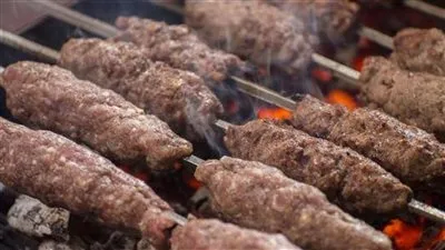 تتبيلة الكفتة المشوية.. 3 وصفات شهية