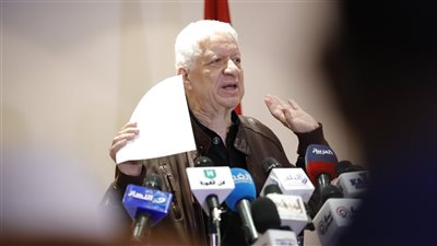 عاجل.. مرتضي منصور يتدخل لإفساد انتقال نجم الزمالك إلى الأهلي