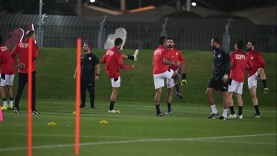غموض موقف الشناوي وفتحي.. تفاصيل مران منتخب مصر اليوم قبل مواجهة تونس