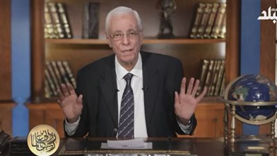 حسام موافي يكشف أسباب نهي النبي عن تناول الثوم أو البصل يوم الجمعة (فيديو)