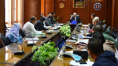 متابعة اللجان لاستئناف أعمال البناء بمحافظة السويس