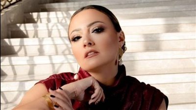 بالأحمر.. بشرى في إطلالة جديدة تبرز جمالها عبر 