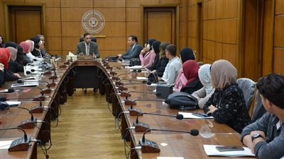 محافظ الدقهلية يستقبل طلاب قسم الإعلام بجامعتي الدلتا والمنوفية لتبادل الخبرات