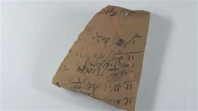 كشف أثري جديد.. 13 ألف أوستراكا أثرية تعود لأربعة عصور متتالية