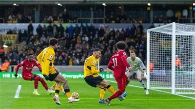 قبل موقعة الأنفيلد.. رقم قياسي ينتظر صلاح في الدوري الإنجليزي