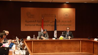 وزيرة البيئة تستعرض محاور العمل بمدينة شرم الشيخ 