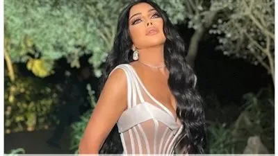 بإطلالة جريئة.. هيفاء وهبي تشعل السوشيال ميديا