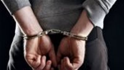 استمرار حبس عاطل لحيازته 15 قطعة من مخدر الحشيش بالوراق