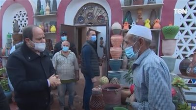السيسي يستجيب لمطلب صاحب ورشة فخار: 