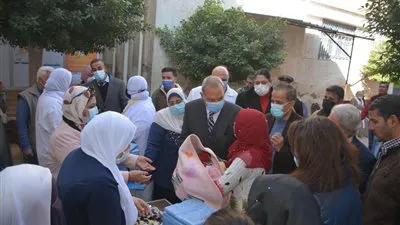 محافظ القليوبية يدشن الحملة القومية للتطعيم ضد مرض شلل الأطفال