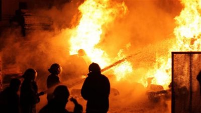 اندلاع حريق هائل بمدرسة إعدادية في حدائق القبة 