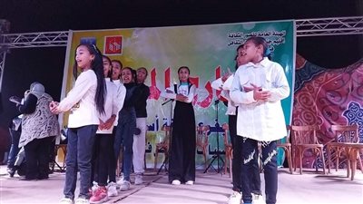 عروض فنية واكتشاف مواهب بقرية 