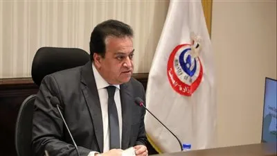 القائم بعمل وزير الصحة يجتمع برئيس هيئة المستشفيات والمعاهد التعليمية