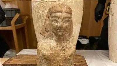 مصر تسترد 36 قطعة أثرية مُهربة من إسبانيا