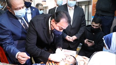 الصحة: تطعيم أكثر من 8 ملايين طفل ضد الشلل باليوم الأول للحملة القومية